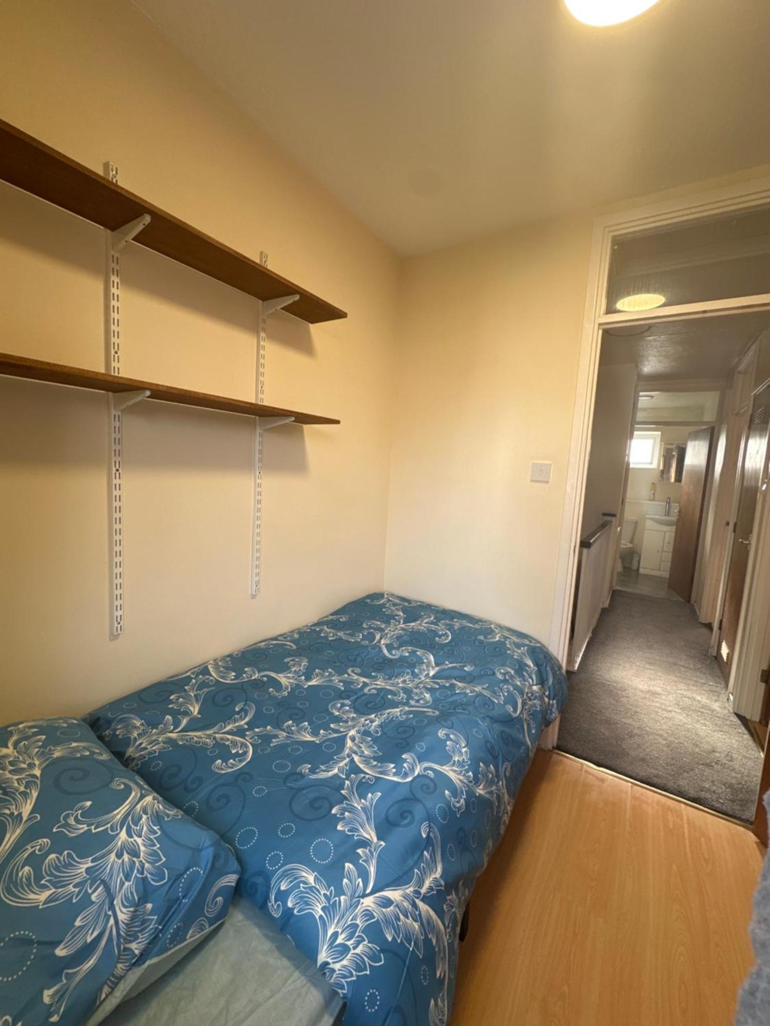 Alloggio in famiglia Single Near Excel *